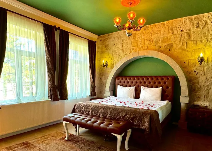 Otel The Red Horse 3*